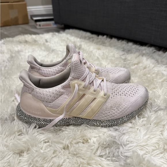 Adidas Originals Ultraboost DNA Shoes Women's 8.5 GV8720 - Picture 3 of 6